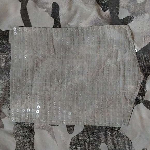 Tempo Paris Blouse xl, dk gray med gray and light gray colors, sm  sequins, camo - Picture 5 of 6